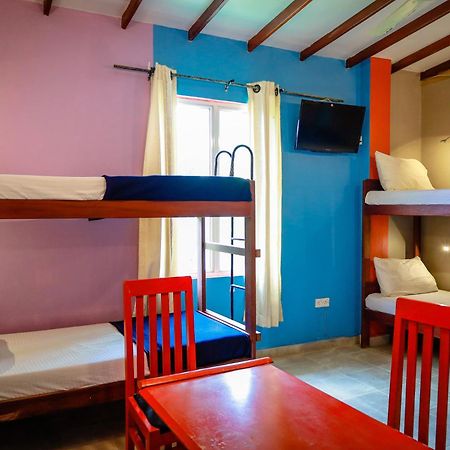 Funk Bunk - Mount View Lodge Канди Экстерьер фото